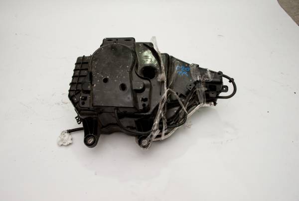 FORD TRANSİT 100 L-S-V ÇIKMA PARÇA   2014 SONRASI ADBLU DEPOSU